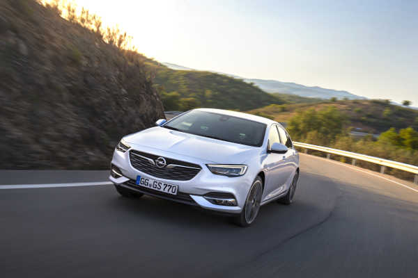 Opel Insignia 1.6 Direct Injection Turbo